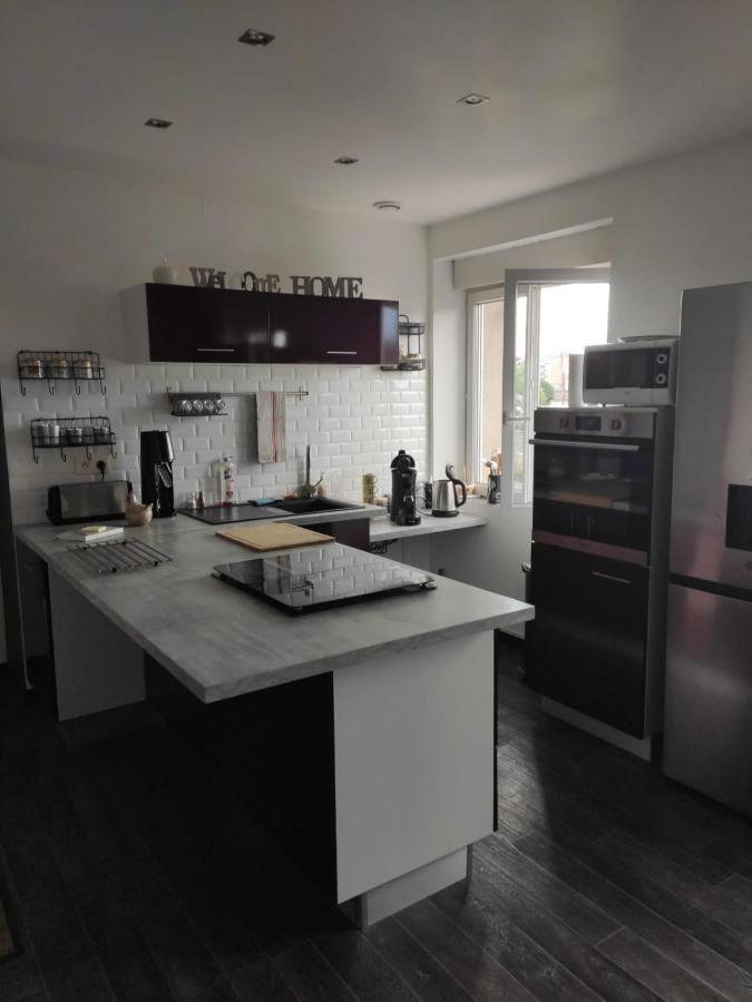 Charleville-Mézières Appartement Cosy Centre-Ville Wifi Parking מראה חיצוני תמונה