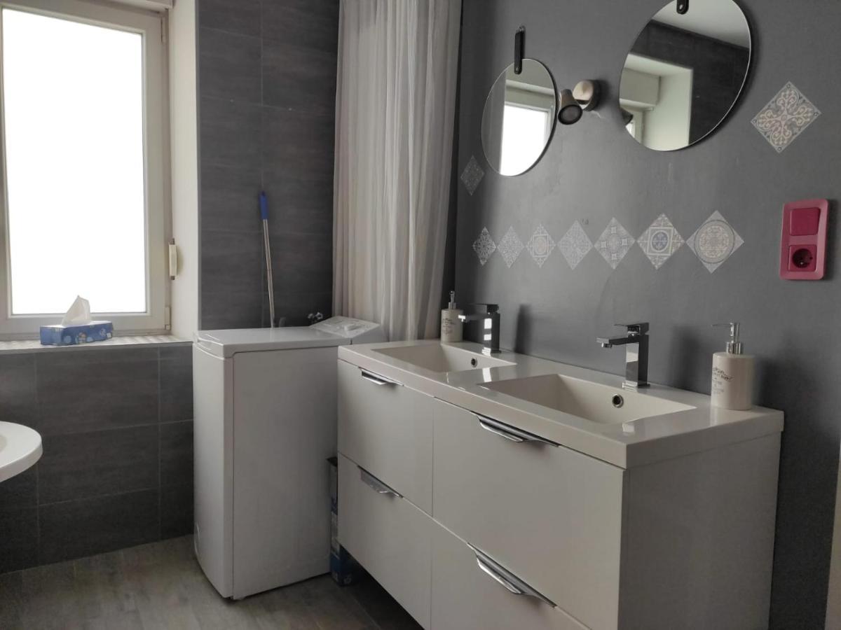 Charleville-Mézières Appartement Cosy Centre-Ville Wifi Parking מראה חיצוני תמונה