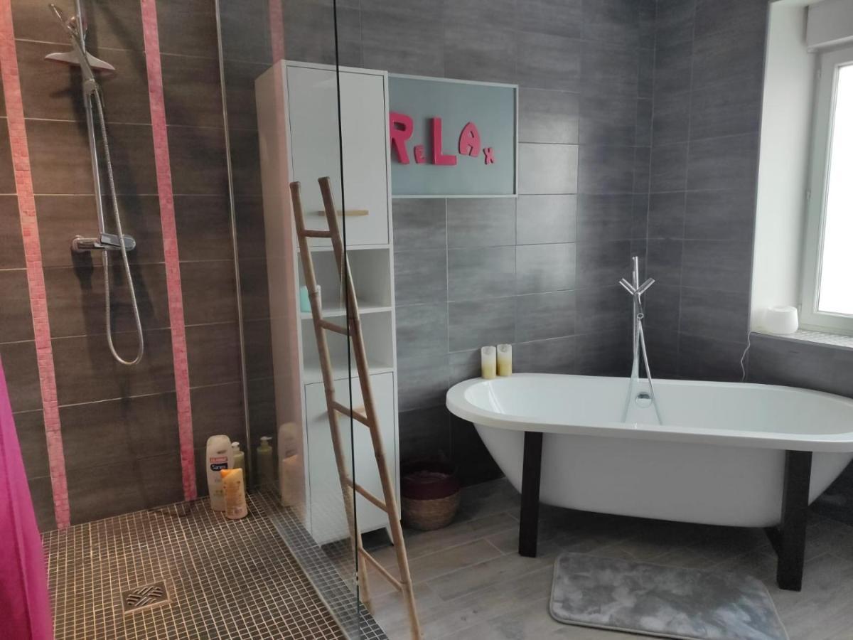 Charleville-Mézières Appartement Cosy Centre-Ville Wifi Parking מראה חיצוני תמונה