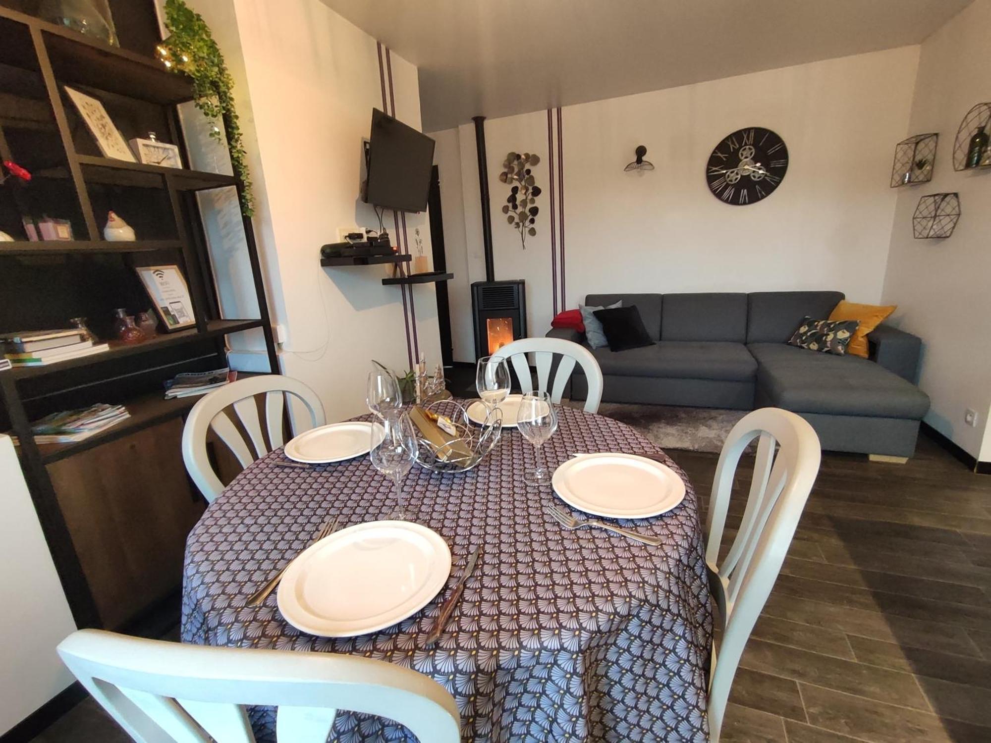 Charleville-Mézières Appartement Cosy Centre-Ville Wifi Parking מראה חיצוני תמונה